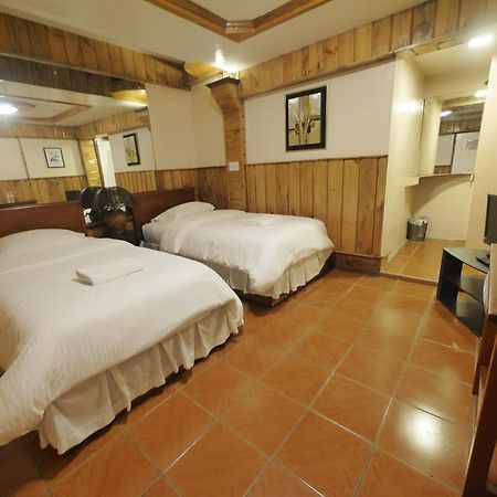Mountain Lodge&Restaurant Baguio City Extérieur photo
